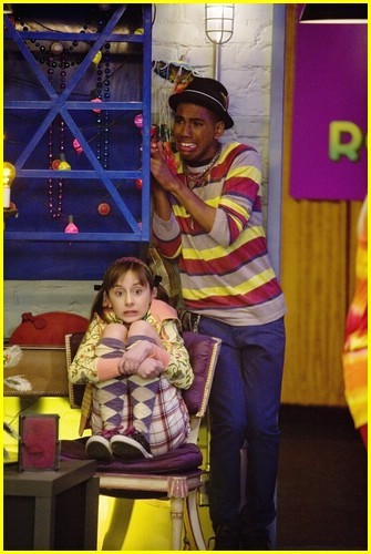 allisyn-arm-prop-house-08