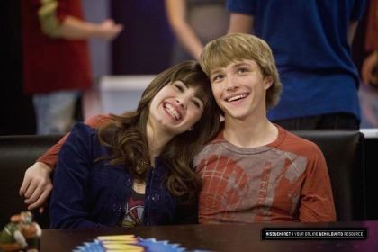 sonny-with-a-chance-of-dating4